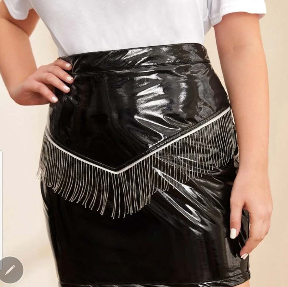 New!Plus Fringe Trim PU Leather Skirt